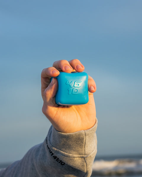 Blue | 4610 logo up close