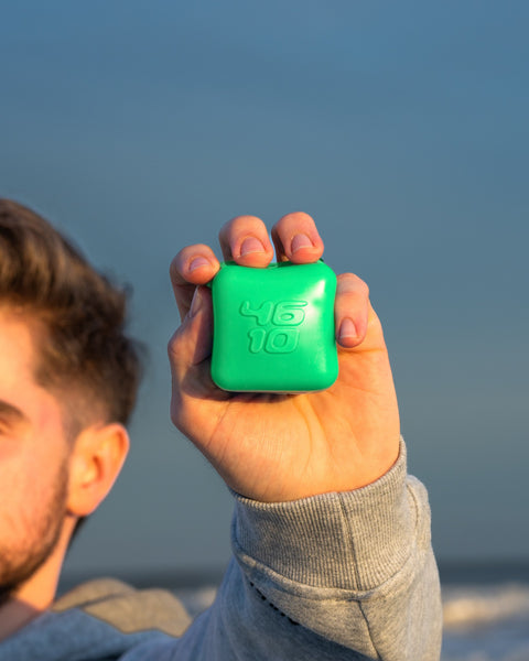 Green | In hand at the beach