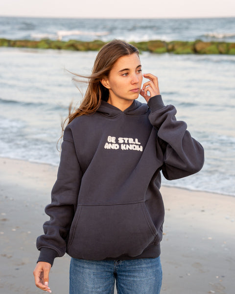 Navy | Elly is 5'5" wearing M