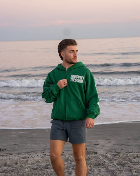 Green | Caleb is 5'8" wearing a L