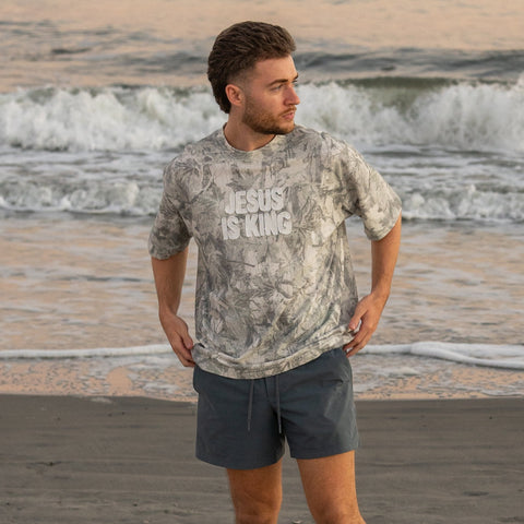 Caleb is 5'8" wearing size L