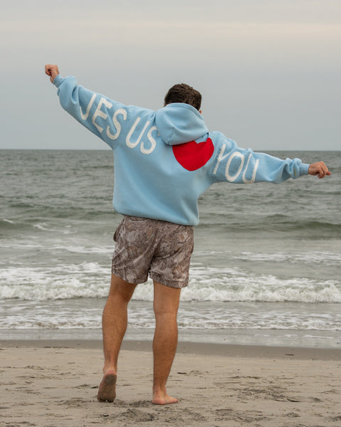 Light Blue | Caleb is 5'8" wearing size L