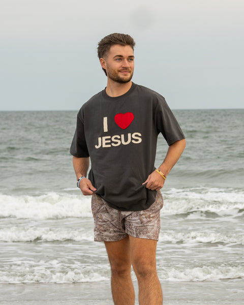 Dark Gray | Caleb is 5'8" wearing size L