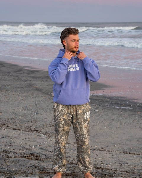 Lavender | Caleb is 5'8"