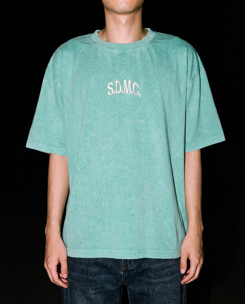 Model is 5'8" wearing size L