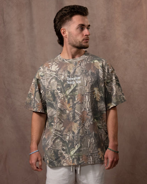 Model is 5'8" wearing a L
